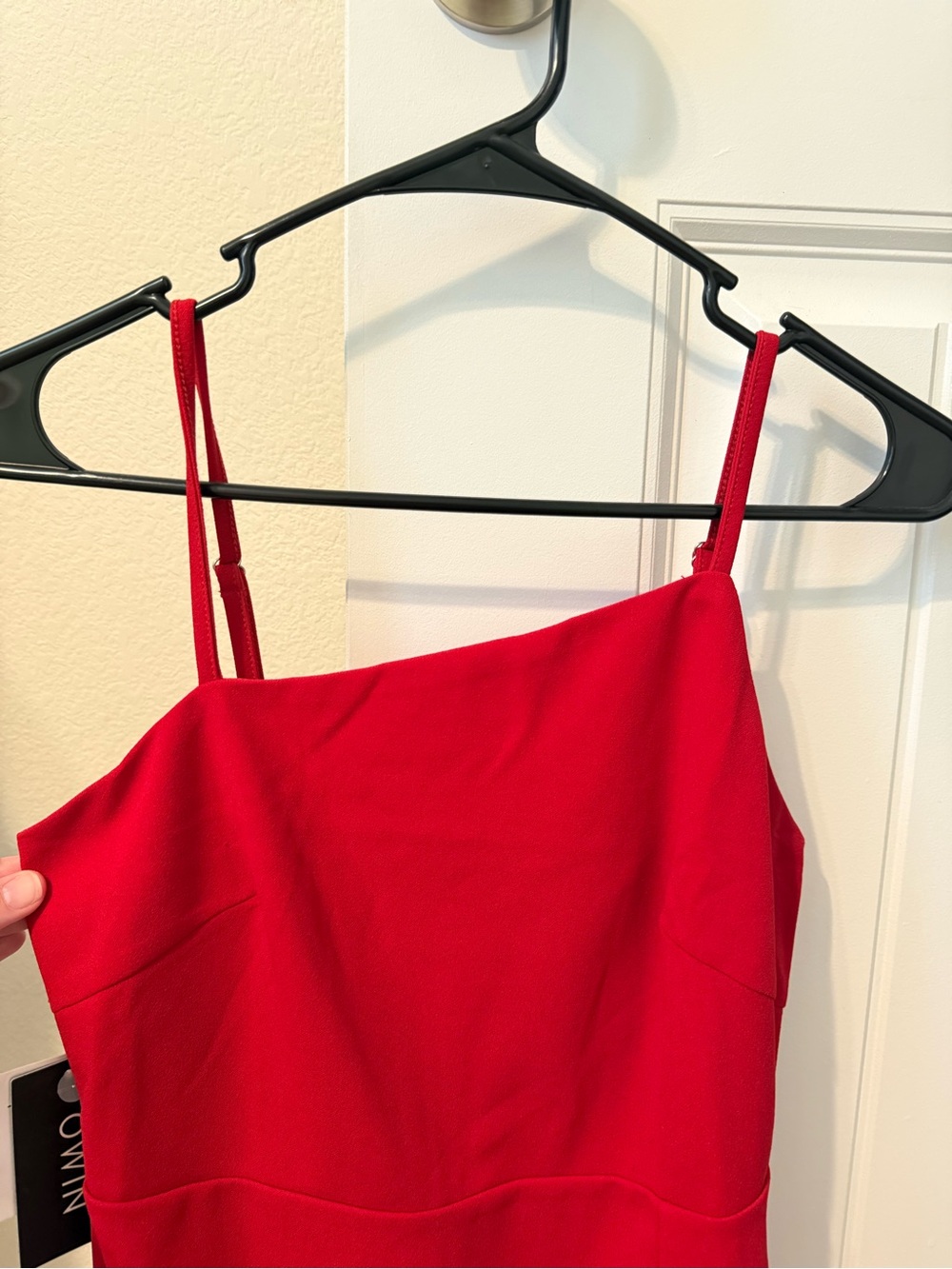Elegant Red Spaghetti-Strap Midi Dress - Picture 3 of 4